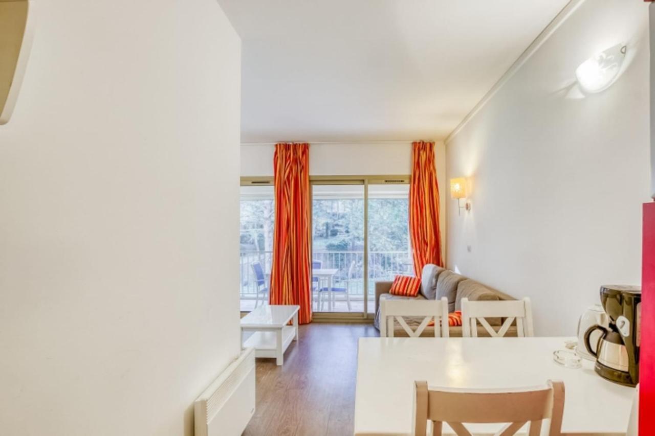סנרי-סור-מר Flat With Swimming Pool Near The Beach מראה חיצוני תמונה